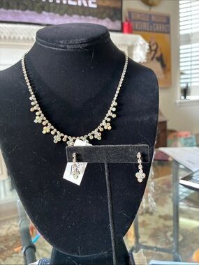Crystal Drop Necklace and Earrings Set - Iridescent